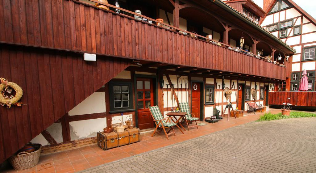 Hotel Erfurter Kreuz Kirchheim  Ngoại thất bức ảnh
